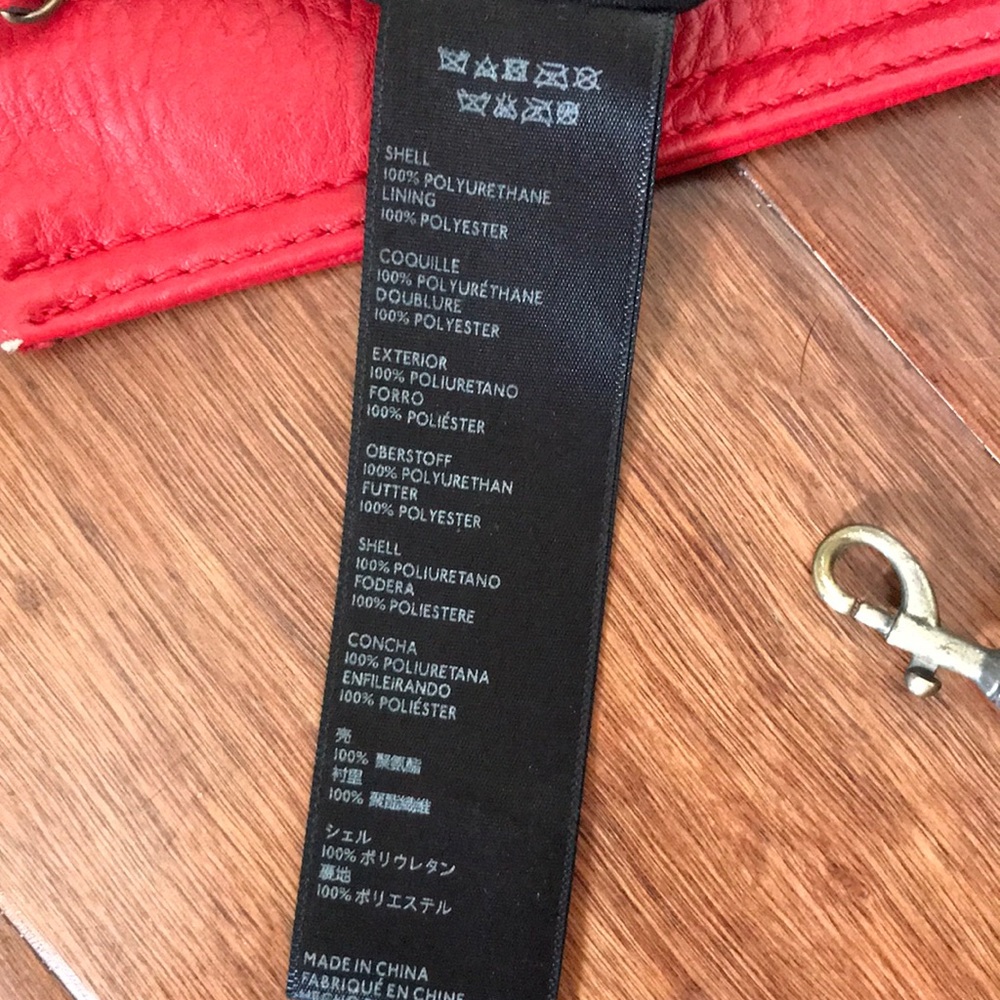Red clutch - Picture 4 of 4